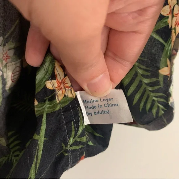 Marine Layer Shirt Mens Large Blue Wailea Hawaiian Pineapple Button Shirt - Picture 8 of 11